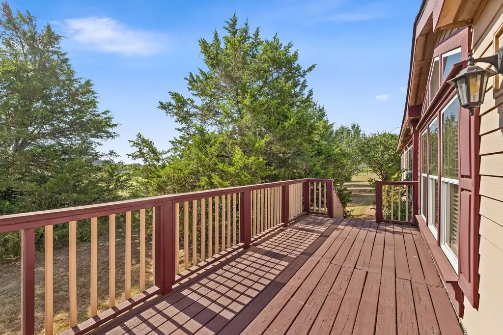 269 County Road 4374 Decatur TX 76234