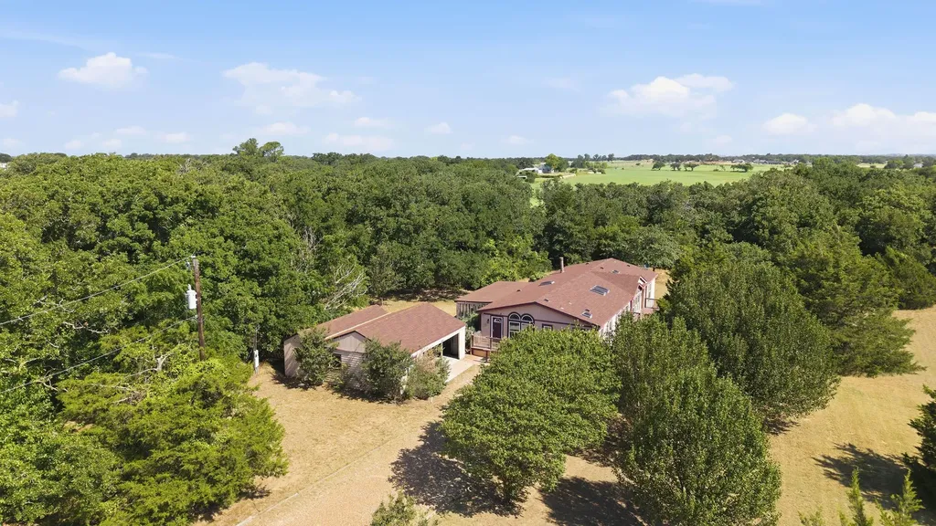 269 County Road 4374 Decatur TX 76234