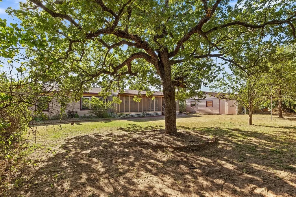 269 County Road 4374 Decatur TX 76234
