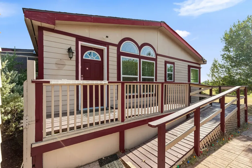 269 County Road 4374 Decatur TX 76234
