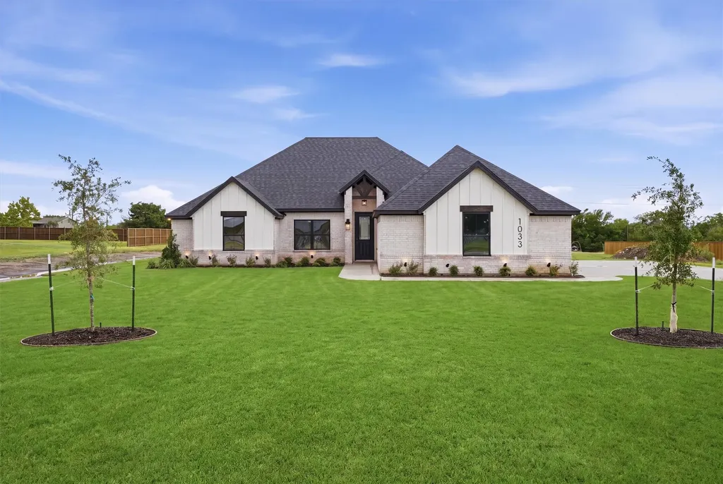 1033 Uplift Drive Weatherford TX 76087