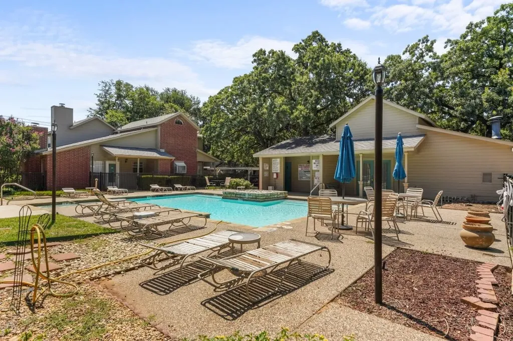 1456 Meadowood Village Drive Fort Worth TX 76120