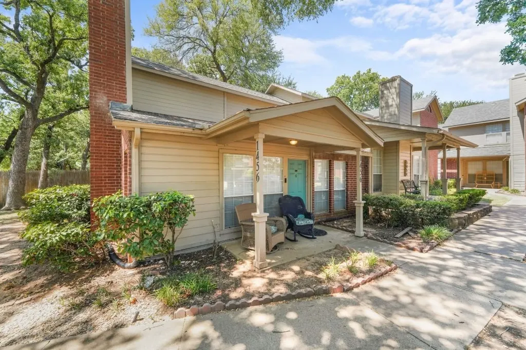 1456 Meadowood Village Drive Fort Worth TX 76120