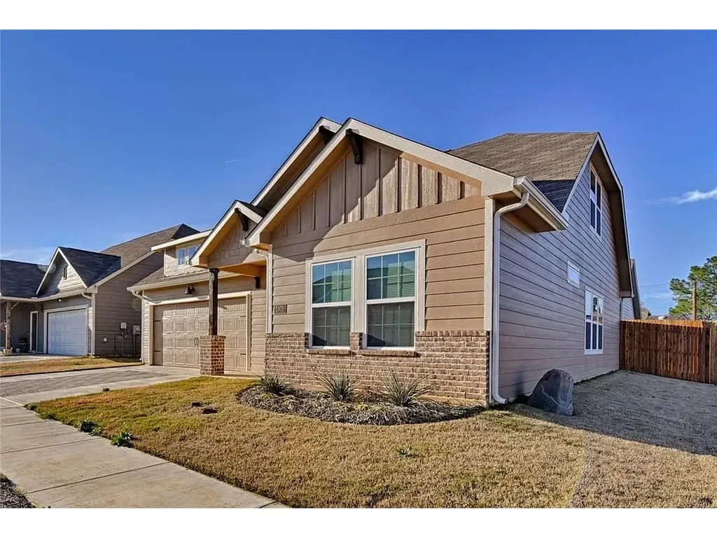2305 Paxton Way Denton TX 76209