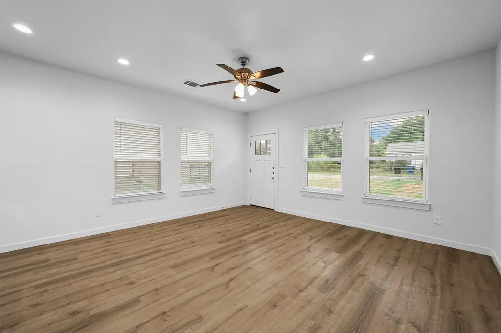 918 W Ford Street Denison TX 75020
