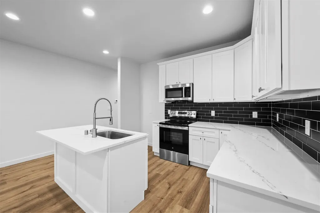 918 W Ford Street Denison TX 75020