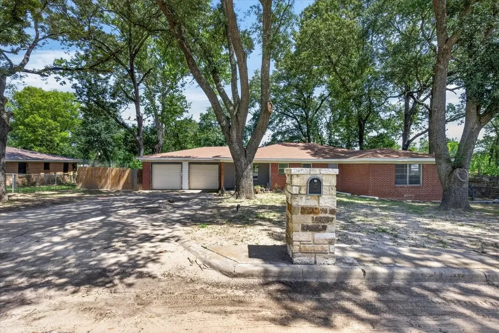 925 Maryland Drive Athens TX 75751