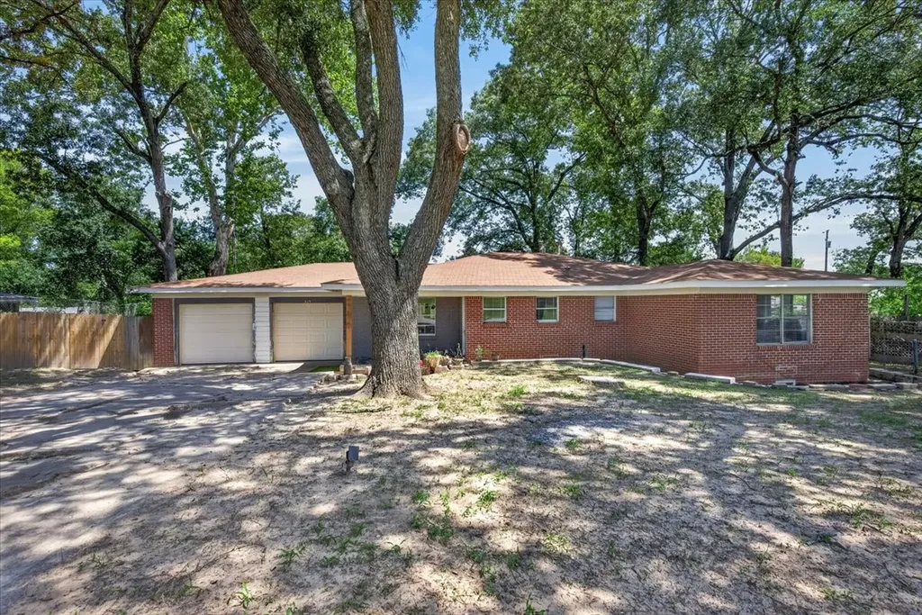 925 Maryland Drive Athens TX 75751