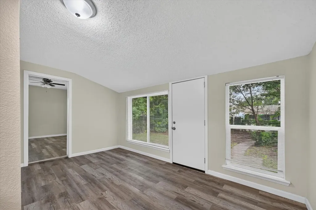 2334 Kathleen Avenue Dallas TX 75216