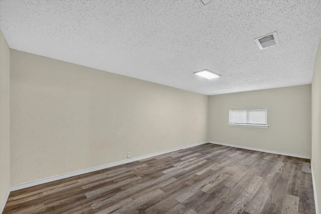 2334 Kathleen Avenue Dallas TX 75216