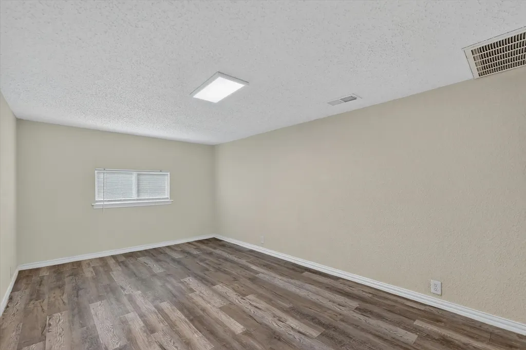 2334 Kathleen Avenue Dallas TX 75216