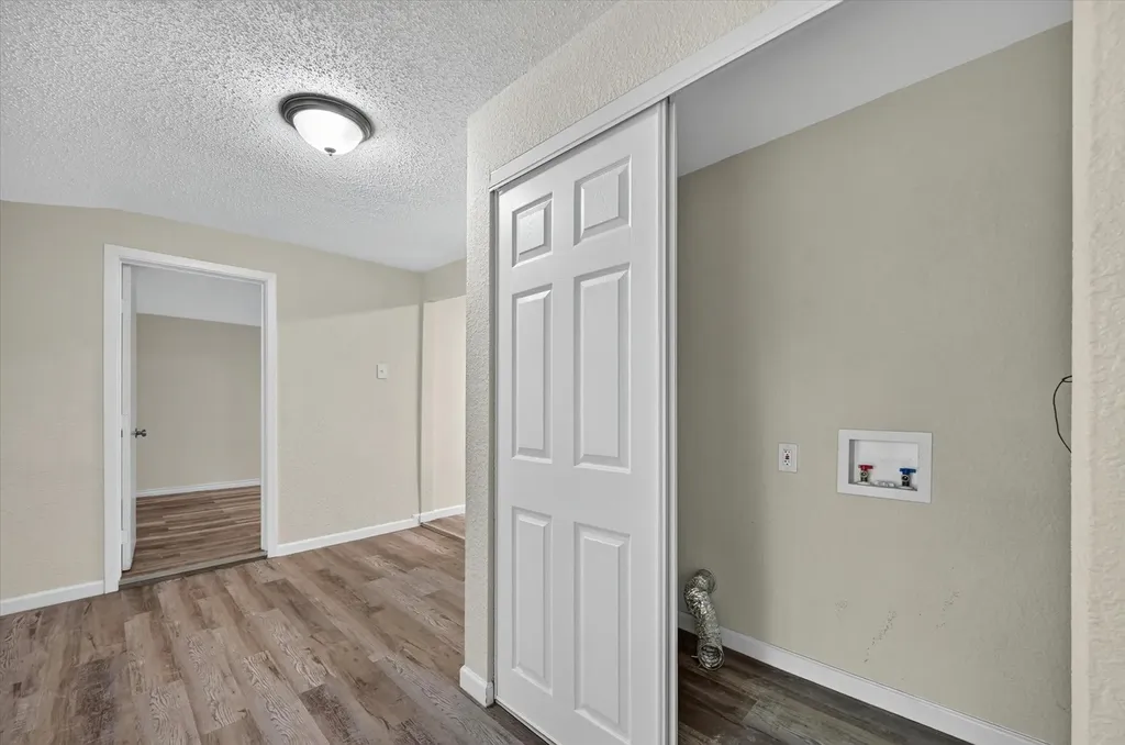 2334 Kathleen Avenue Dallas TX 75216