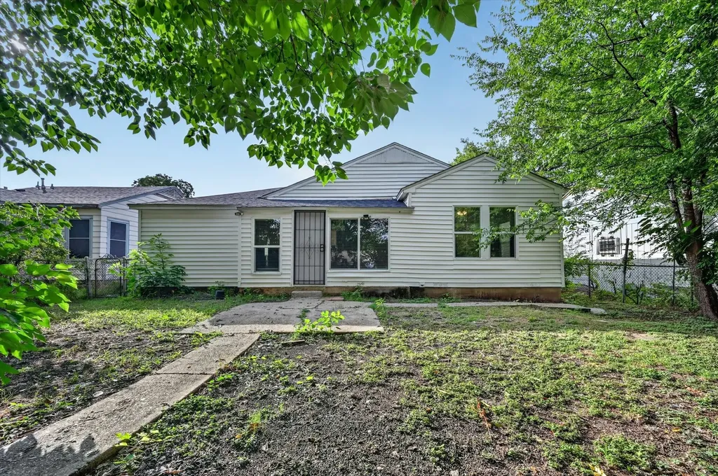 2334 Kathleen Avenue Dallas TX 75216