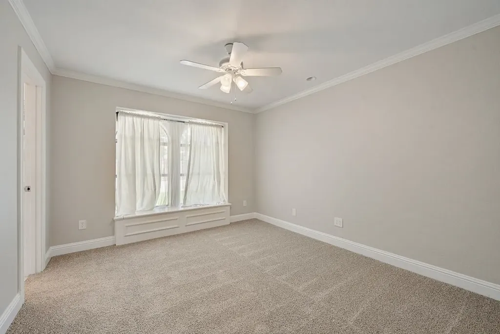 6010 La Cosa Drive Dallas TX 75248