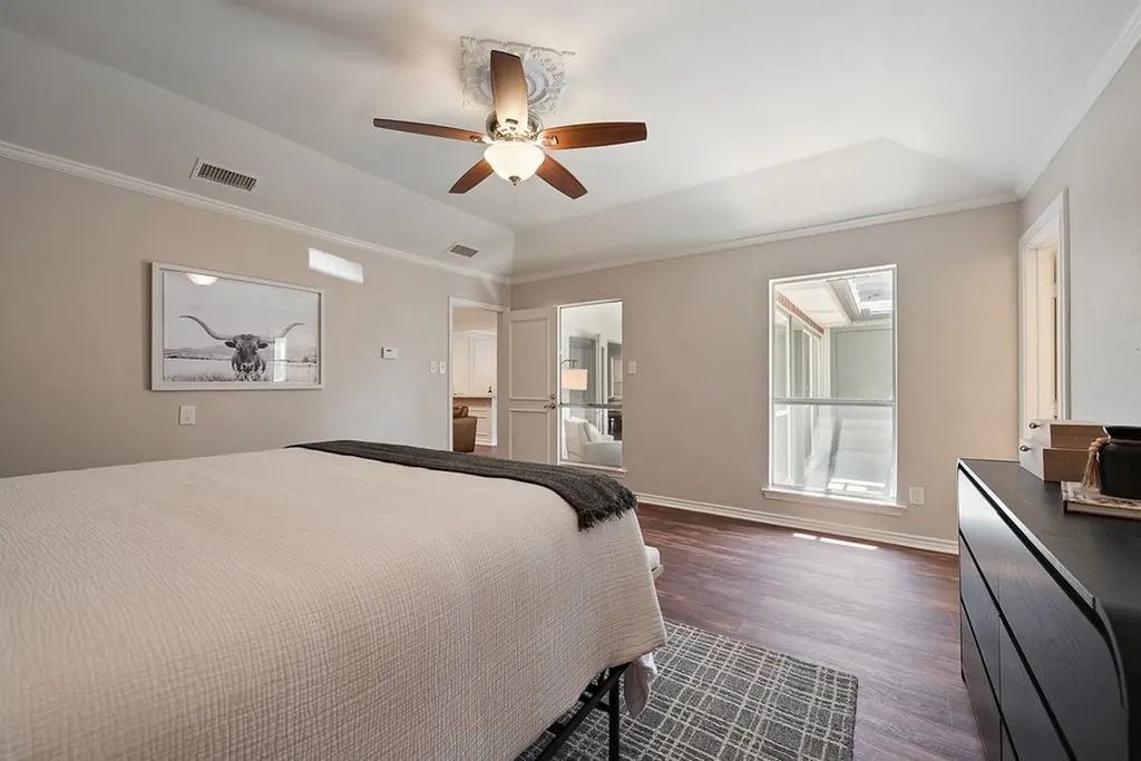 6010 La Cosa Drive Dallas TX 75248