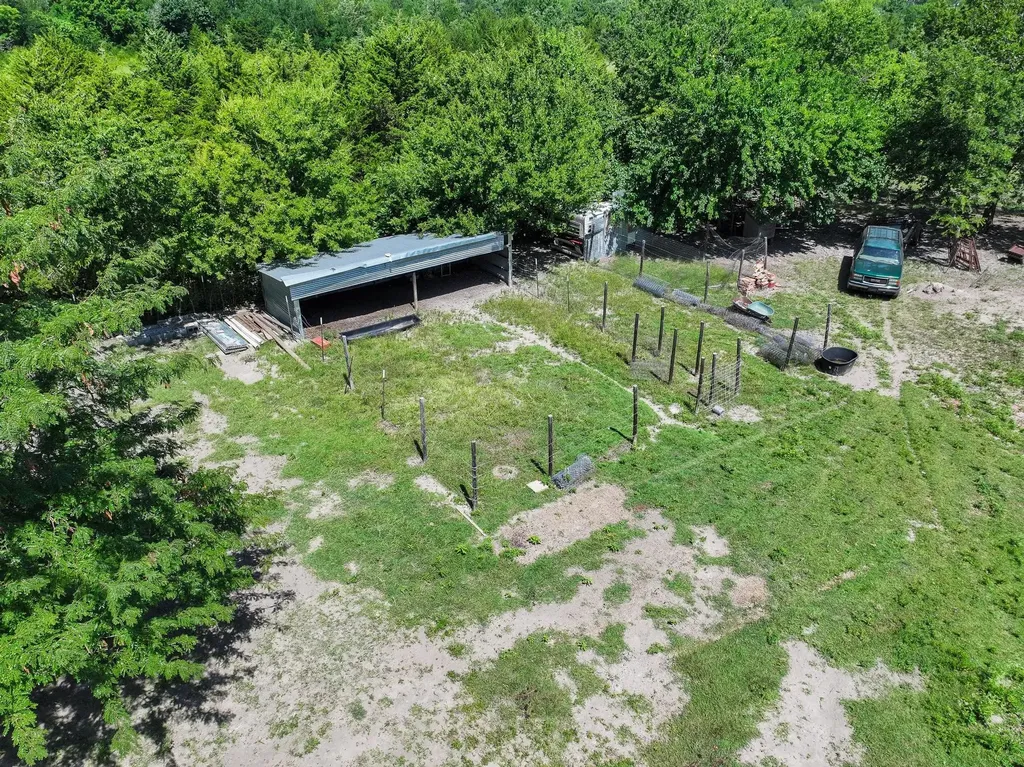 4453 Fm 902 Howe TX 75459