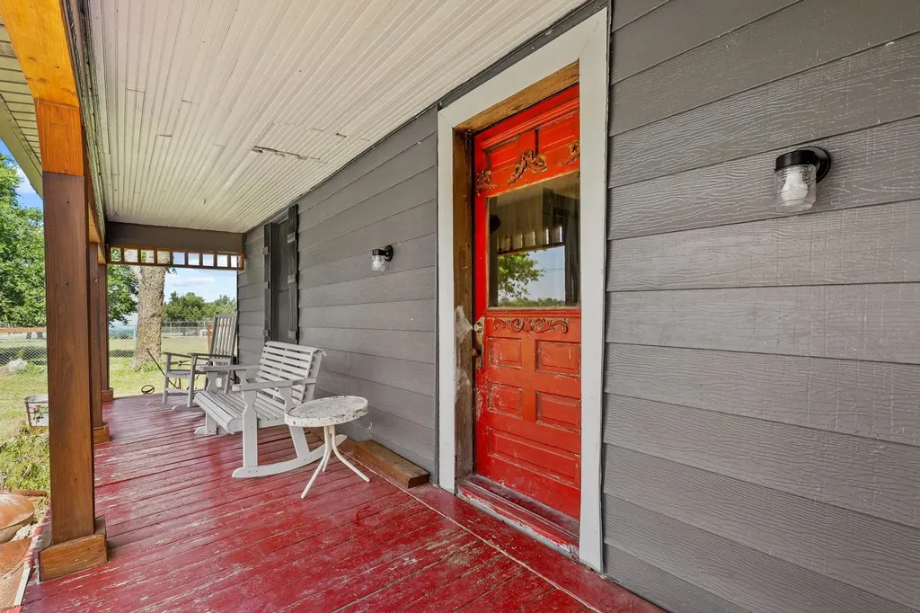 4453 Fm 902 Howe TX 75459
