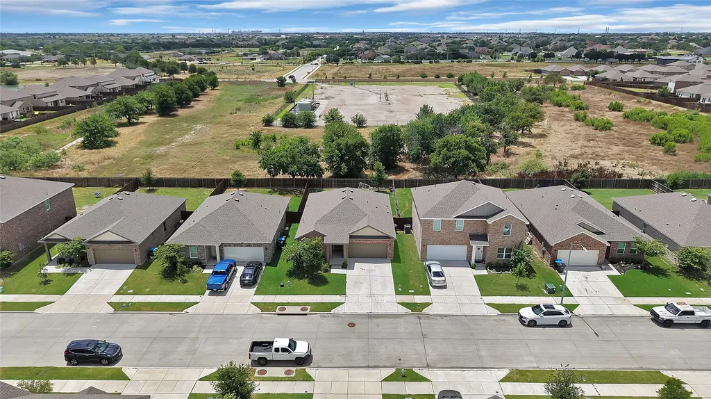 1433 Ancer Way Fort Worth TX 76052