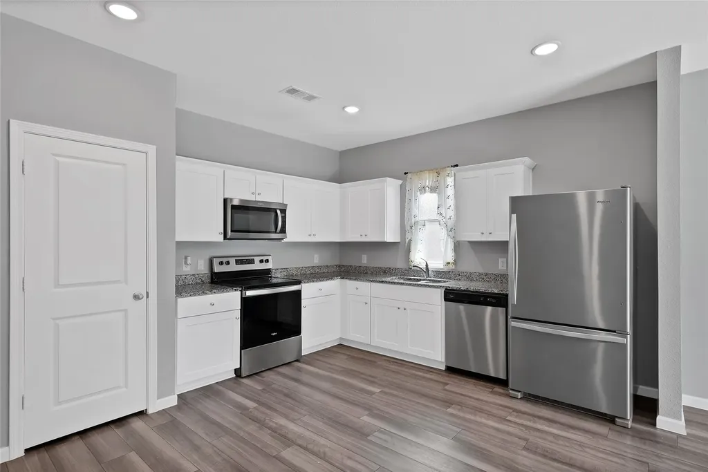 1433 Ancer Way Fort Worth TX 76052