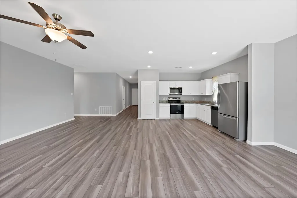 1433 Ancer Way Fort Worth TX 76052
