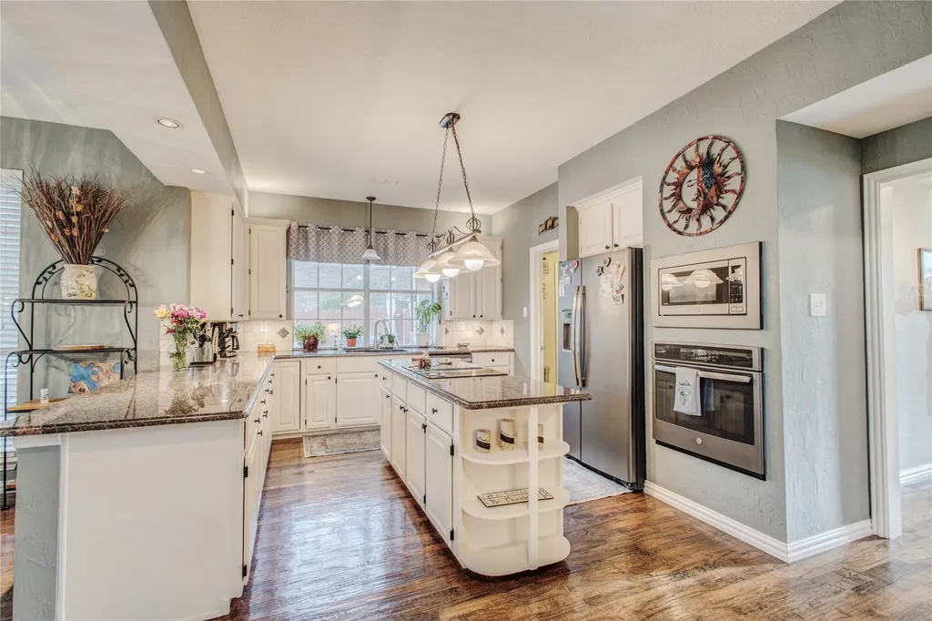 194 Chinaberry Way Coppell TX 75019