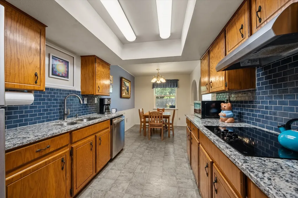 409 Colgate Court Arlington TX 76014