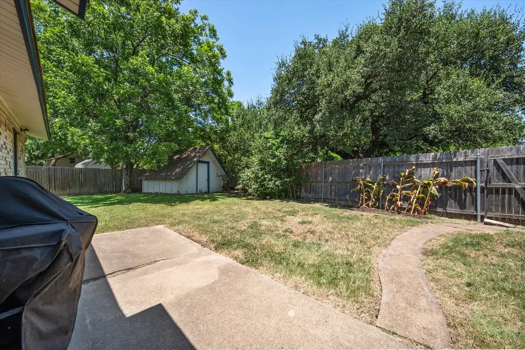409 Colgate Court Arlington TX 76014