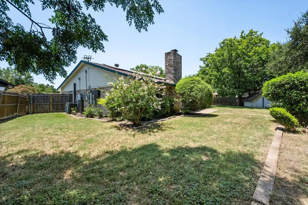 409 Colgate Court Arlington TX 76014