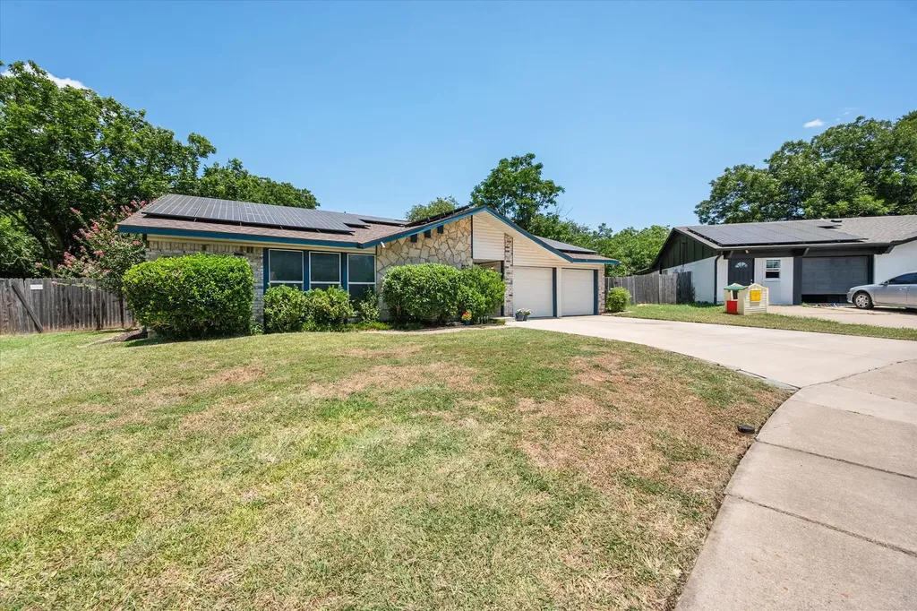 409 Colgate Court Arlington TX 76014