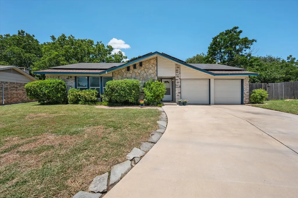 409 Colgate Court Arlington TX 76014