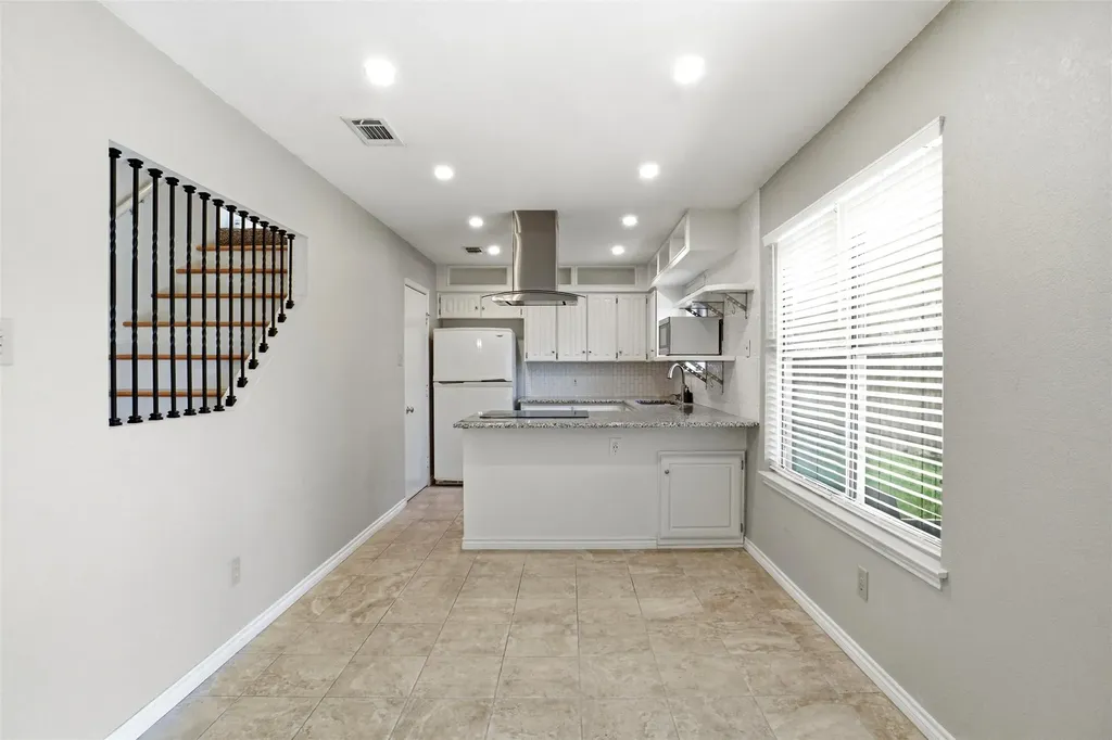 6516 Storm Drive Watauga TX 76148