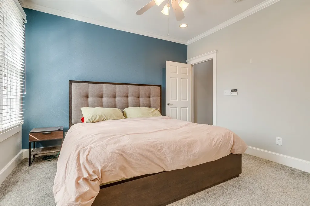 1211 S Adams Street Fort Worth TX 76104