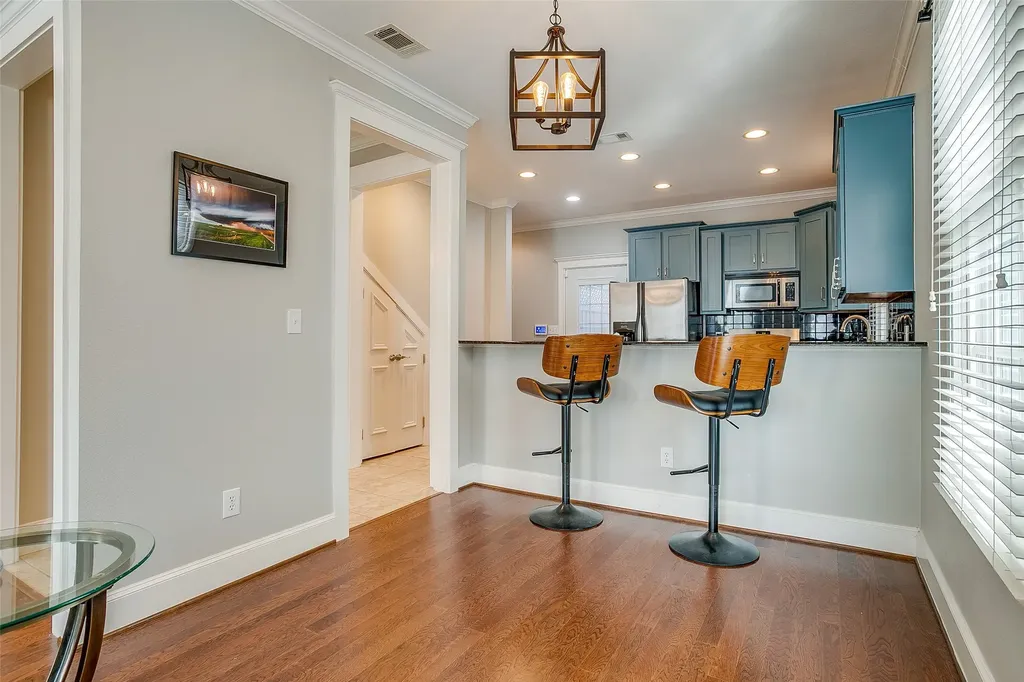 1211 S Adams Street Fort Worth TX 76104