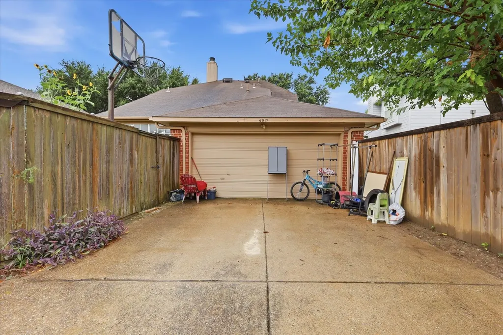 6517 White Oak Drive Rowlett TX 75089
