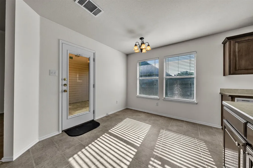 737 E Sheila Circle Joshua TX 76058