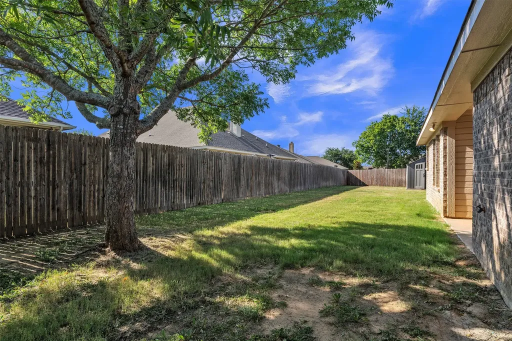 737 E Sheila Circle Joshua TX 76058