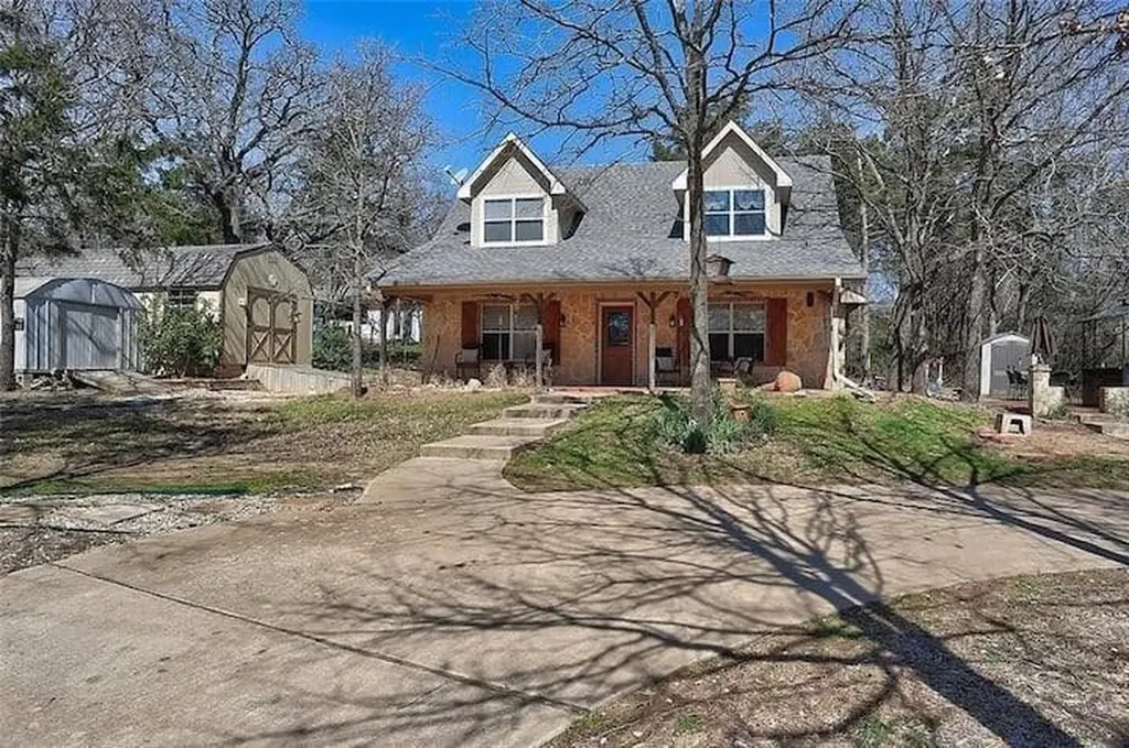 233 Castle Drive Pottsboro TX 75076
