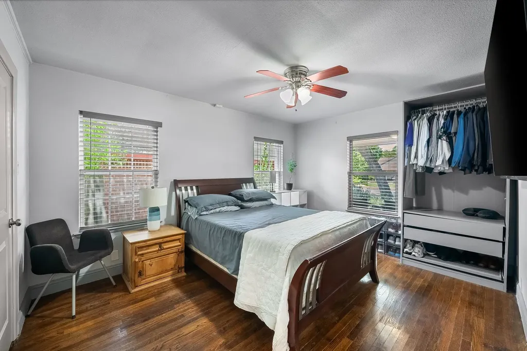 7518 Morton Street Dallas TX 75209