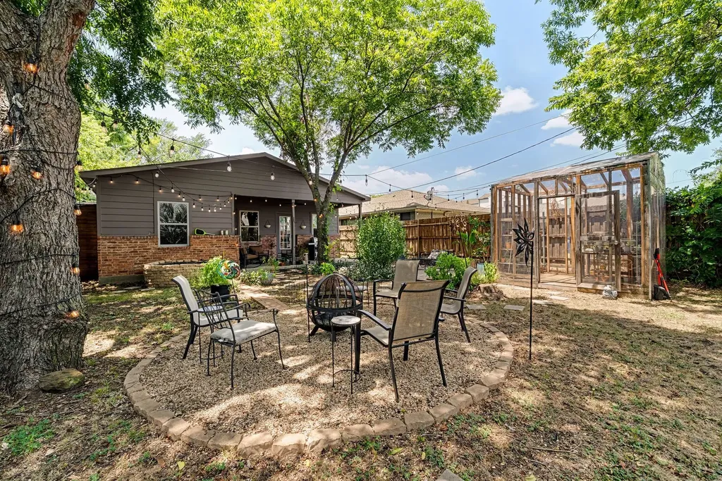 7518 Morton Street Dallas TX 75209