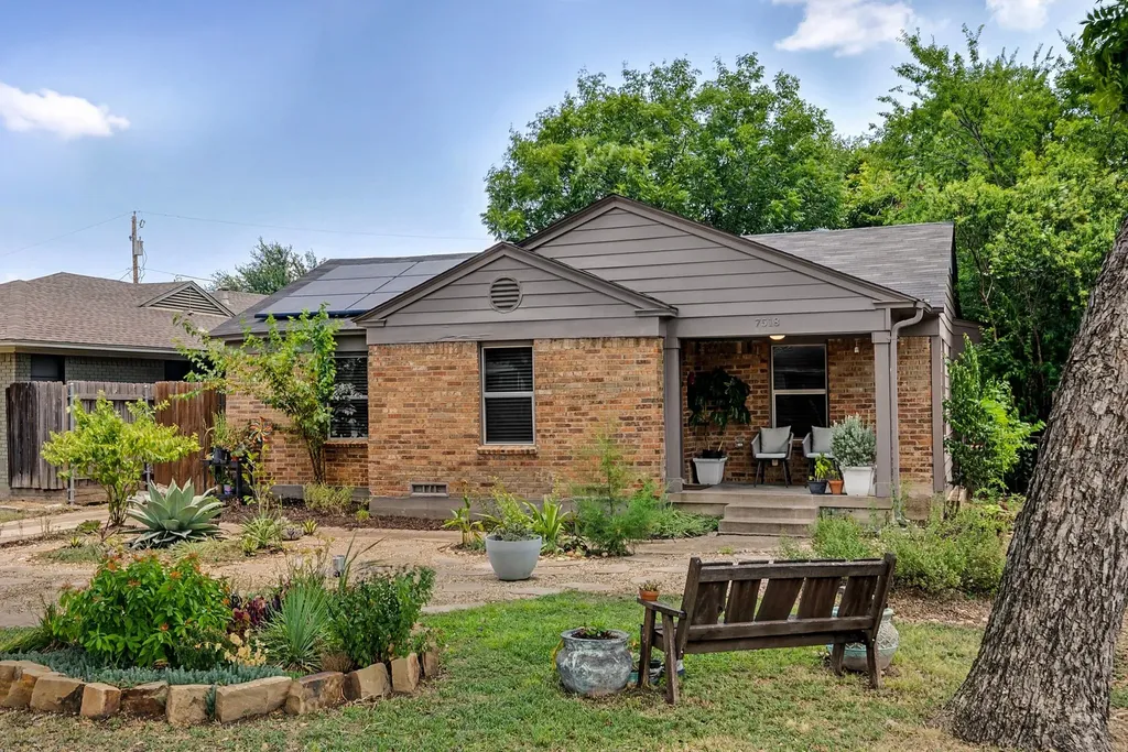 7518 Morton Street Dallas TX 75209