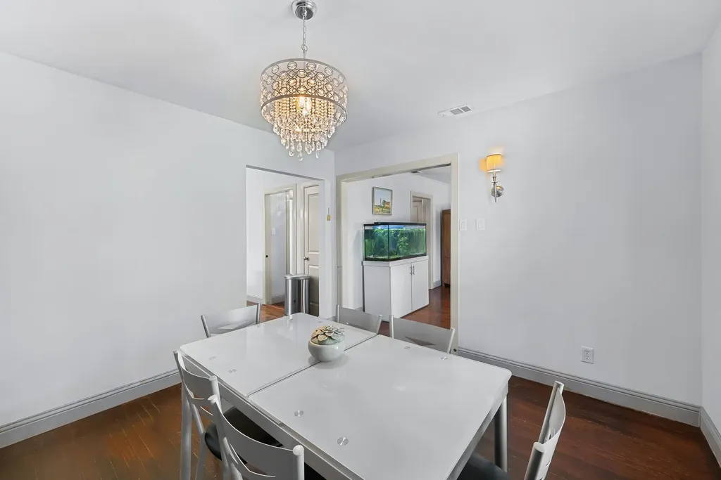7518 Morton Street Dallas TX 75209
