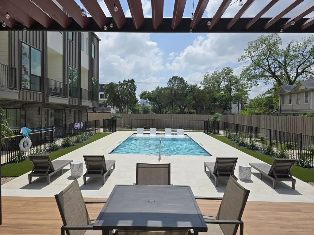 1902 N Carroll Avenue Dallas TX 75204