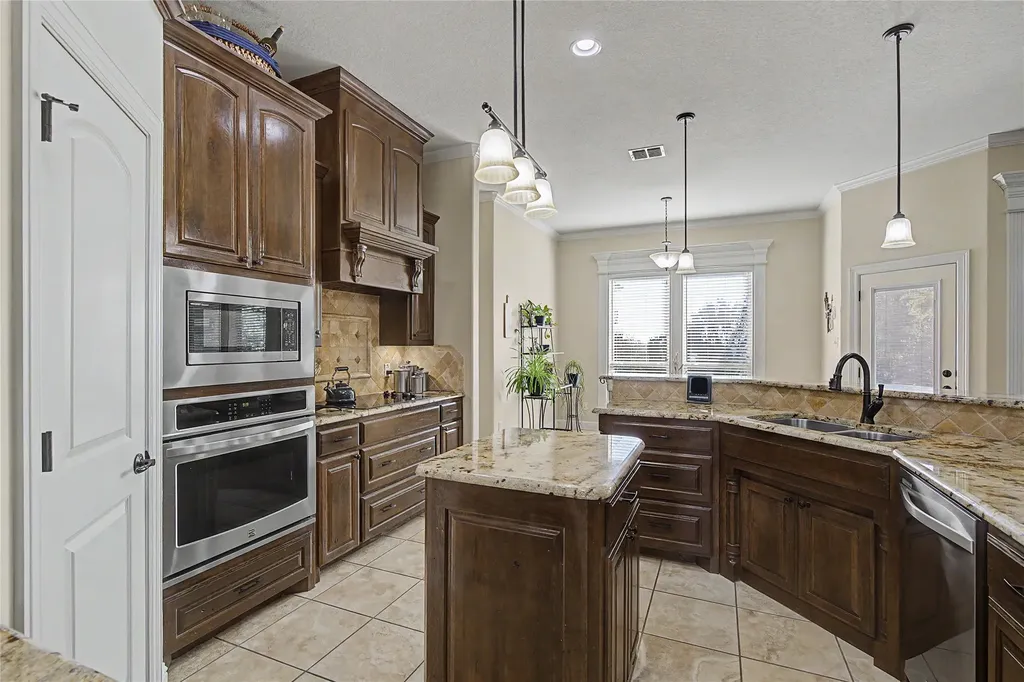 149 Meadow Arbor Drive Weatherford TX 76085