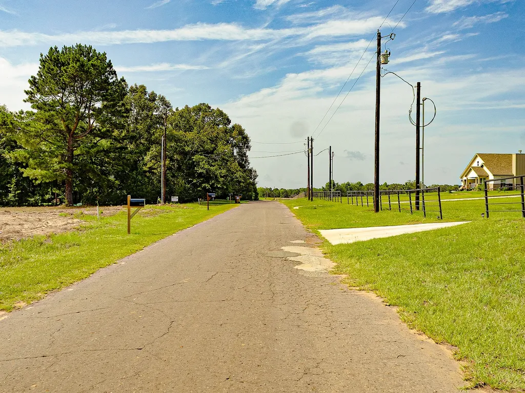 10375 County Road 338 Lindale TX 75771