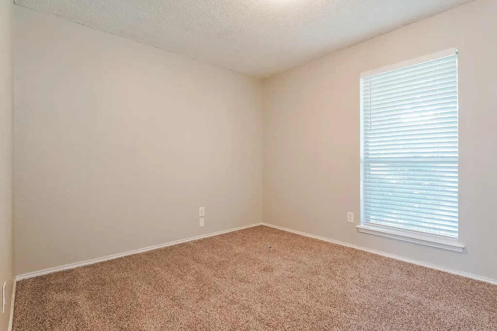 5304 Tamarack Court Arlington TX 76018