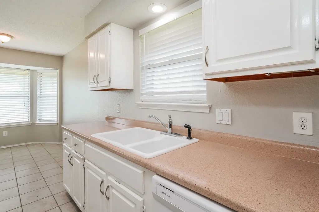 5304 Tamarack Court Arlington TX 76018