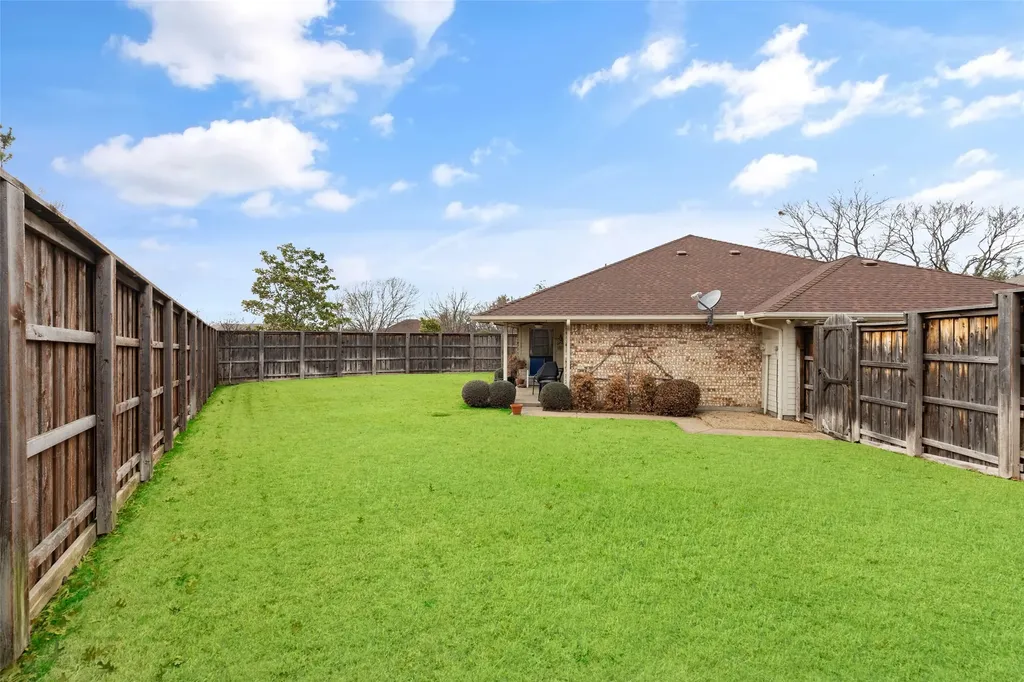 3708 Galloway Lane Carrollton TX 75007