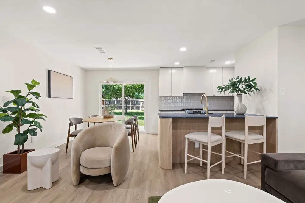 3161 Longmeade Drive Farmers Branch TX 75234