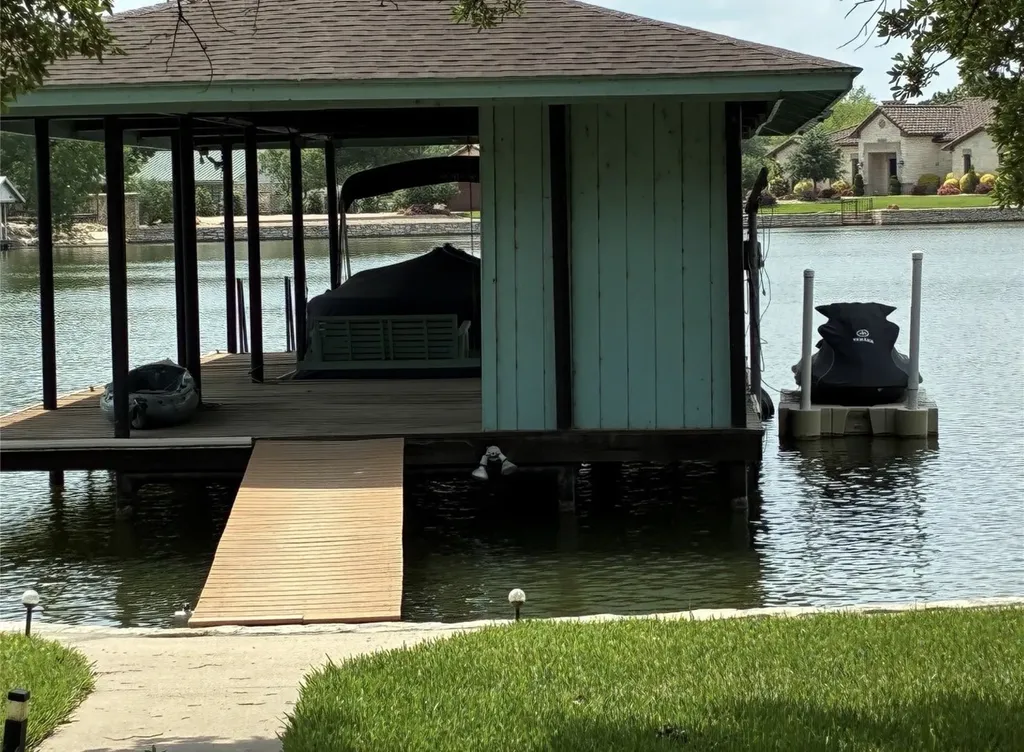 1408 Island Village Court Granbury TX 76048