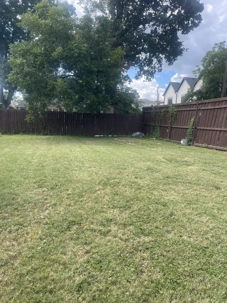 3819 Roseland Avenue Dallas TX 75204